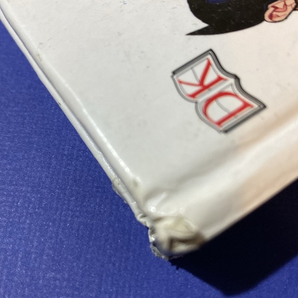 2016 DC Comics Batman Character Encyclopedia 203 Characters - Picture 7 of 10